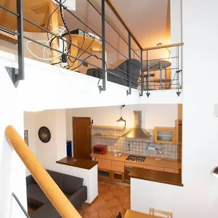 Apartman Vicino Al Centro Con Parcheggio