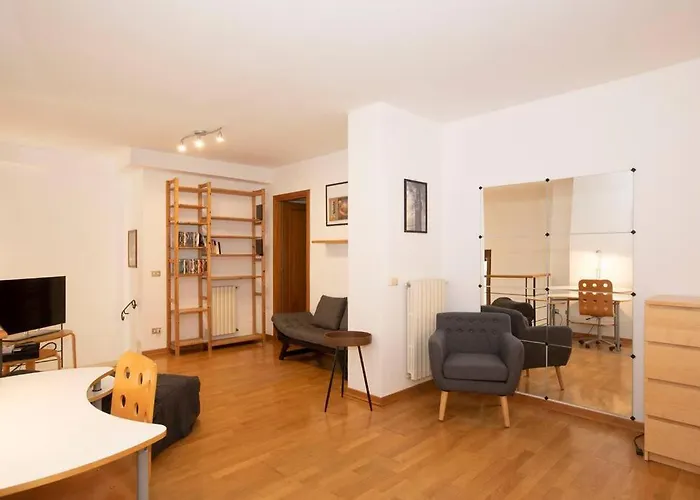 Vicino Al Centro Con Parcheggio Apartment *