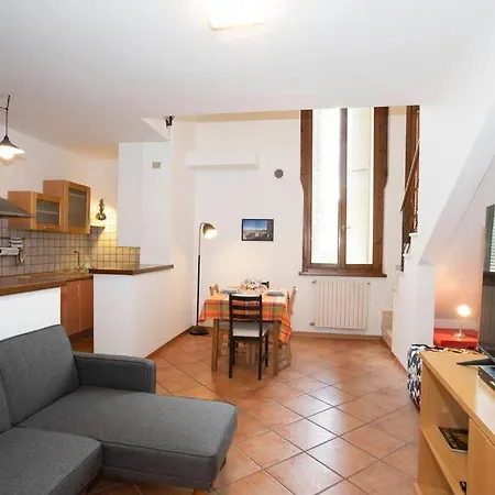 Vicino Al Centro Con Parcheggio *